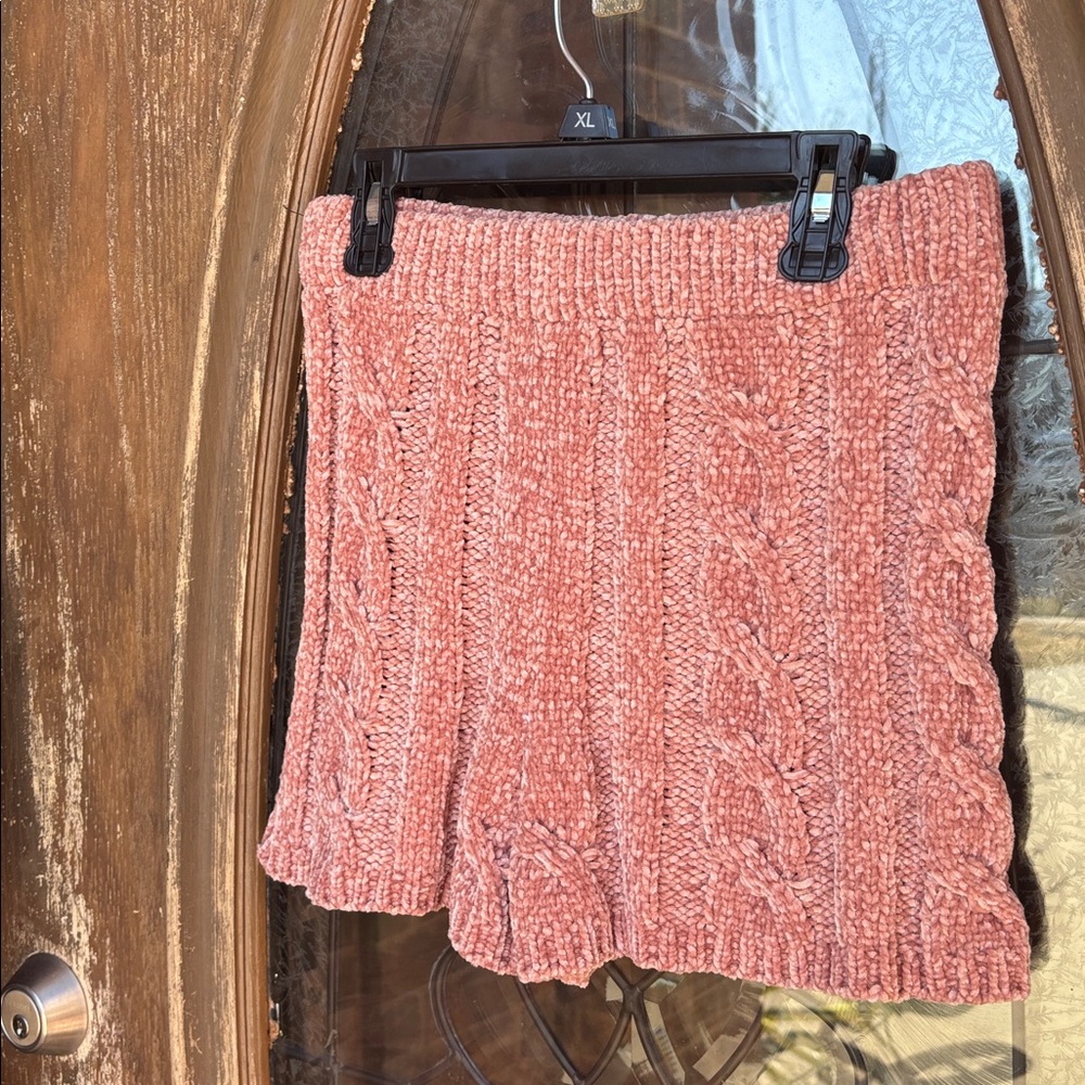 FASHION-NOVA HIGH RISE CHENILLE  SHORTS! small - Picture 3 of 4